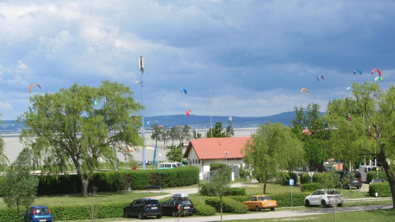 Appartement Am See Podersdorf am See Luaran gambar